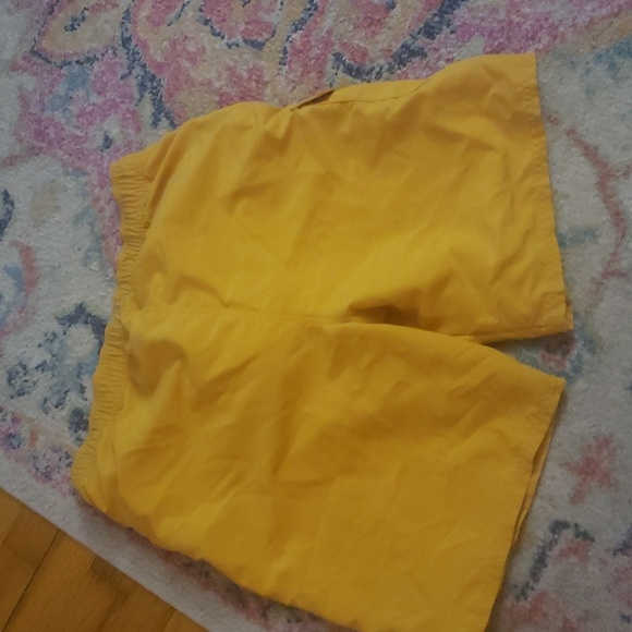 Mens Beach Rays swim trunks size large - Picture 3 of 3